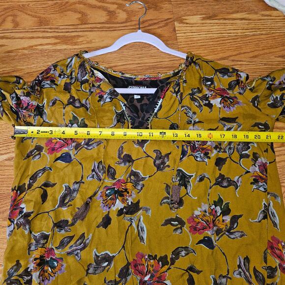 Johnny Was Ruffle Detail Floral Embroidered Peasant Boho
Blouse Size XS - Picture 6 of 6